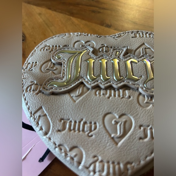 Juicy Couture Cafe Beige Upgrade Heart Zip Around Wristlet  Wallet  NWT - Picture 9 of 12